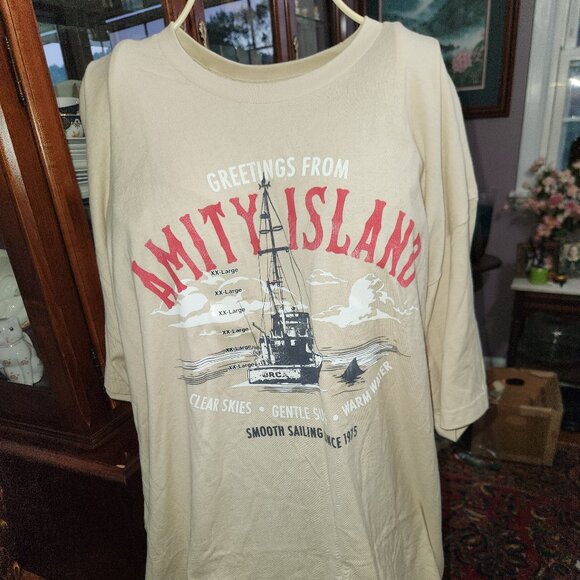 Universal Studios JAWS T-Shirt NWOT | Amity Island Souvenir Graphic | Size 2X - Picture 1 of 5